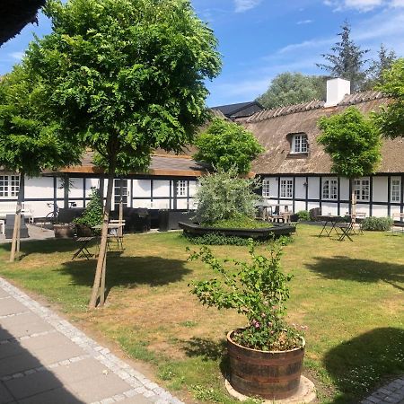 Slangerupgaard Bed & Breakfast Fakse Ladeplads Dış mekan fotoğraf
